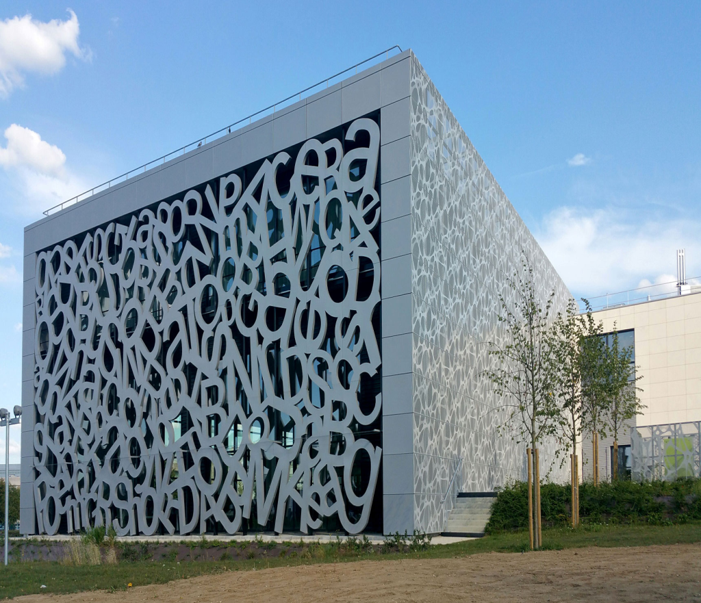 Pabrik Perforated Metal Facade